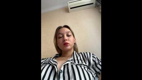 effy_ashley @ bongacams on 20230928