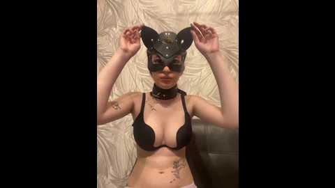 kriskairiska18 @ bongacams on 20240102
