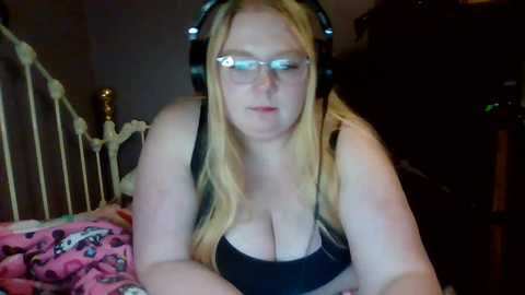 blondieuwu @ chaturbate on 20231025