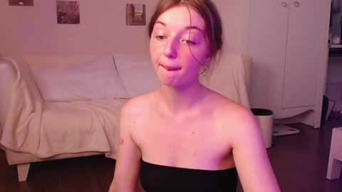 adelewilson__ @ chaturbate on 20231027