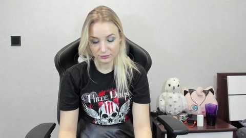 skye_bunny @ chaturbate on 20231031