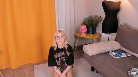 courtneylauren @ chaturbate on 20231103