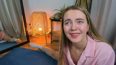 florence_love @ chaturbate on 20231104