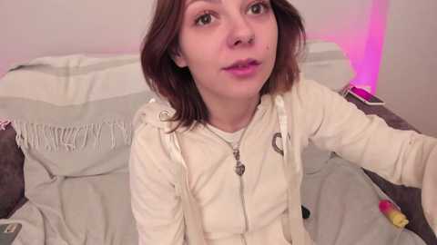 molly_yourlove @ chaturbate on 20231104