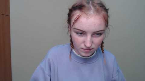 strawberry_ry @ chaturbate on 20231106