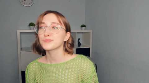modest_look @ chaturbate on 20231108