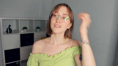 modest_look @ chaturbate on 20231111