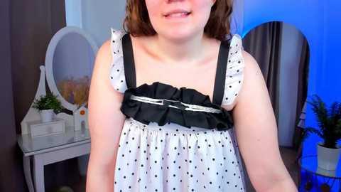 shining_cherry @ chaturbate on 20231119