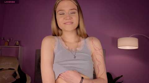 elisa_better @ chaturbate on 20231121