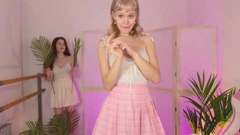 pearly_drops @ chaturbate on 20231122