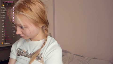 tiny_bliss @ chaturbate on 20231122