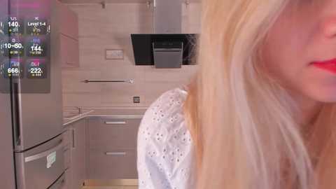 meganekatherine @ chaturbate on 20231203