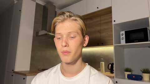 skies_shine @ chaturbate on 20231207