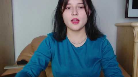 little_swee1ie_ @ chaturbate on 20231208