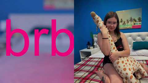 milly_marks @ chaturbate on 20231210