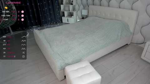 ariella_moore @ chaturbate on 20231211