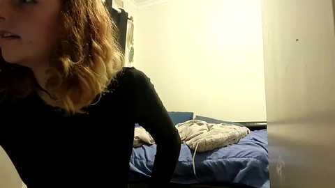 ittty_bitty_cherry_titties @ chaturbate on 20231213