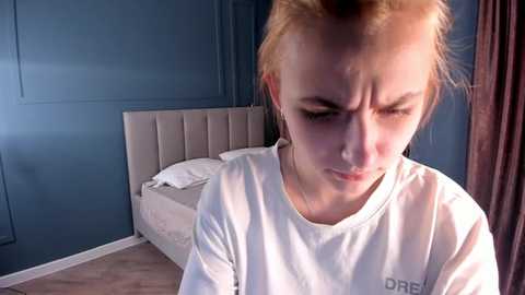 reynaeverett @ chaturbate on 20231217