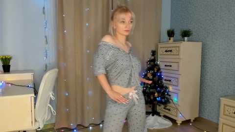 agneswalker @ chaturbate on 20231219