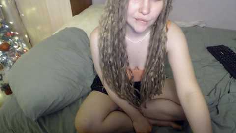 honey_taill @ chaturbate on 20231220