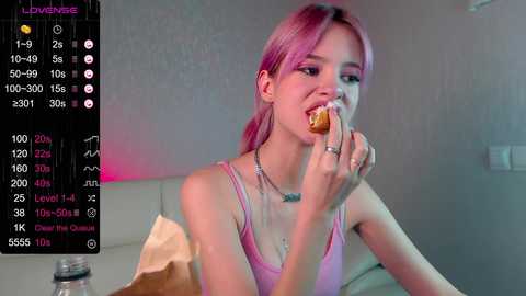 trixi_chok @ chaturbate on 20231221