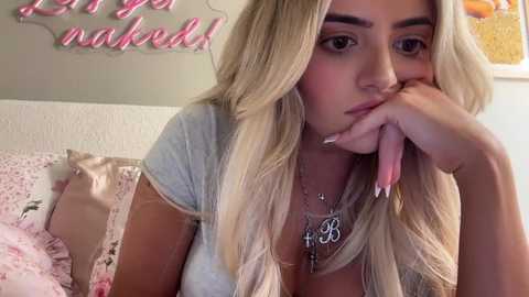 oliviamathers @ chaturbate on 20231222