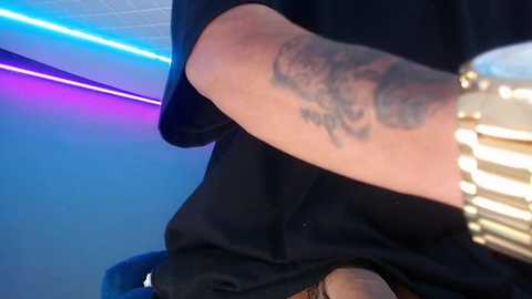 liiaam_lee_ @ chaturbate on 20231231