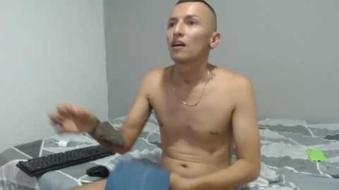 sexyboypaisa27 @ chaturbate on 20240102