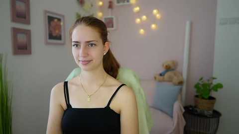 naomi_woods18 @ chaturbate on 20240104