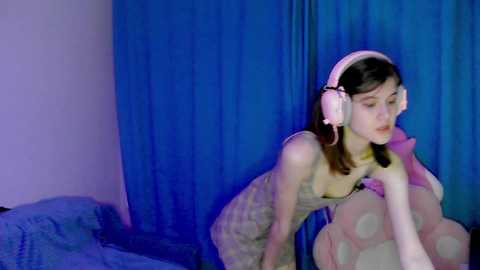 white_lucy @ chaturbate on 20240203