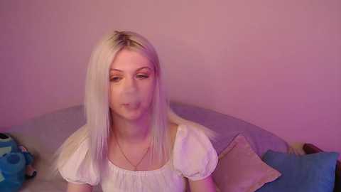 white_angelss @ chaturbate on 20240221