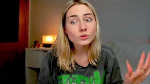 runaway_bridee @ chaturbate on 20240228