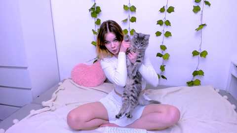 baby_avi @ chaturbate on 20240308