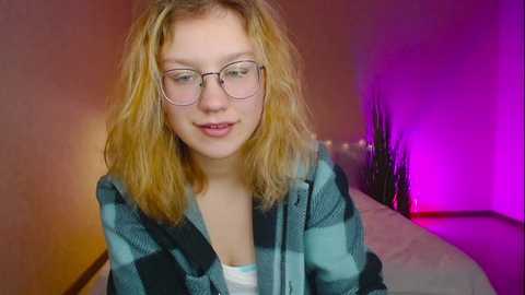 shy_kittty_ @ chaturbate on 20240308