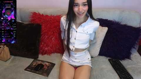 oliviapetit @ chaturbate on 20240317