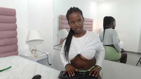 audreywilde @ chaturbate on 20240326