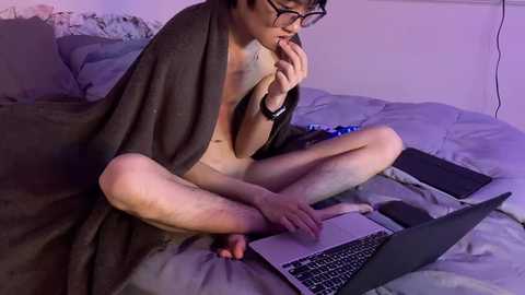 mrleo01 @ chaturbate on 20240330