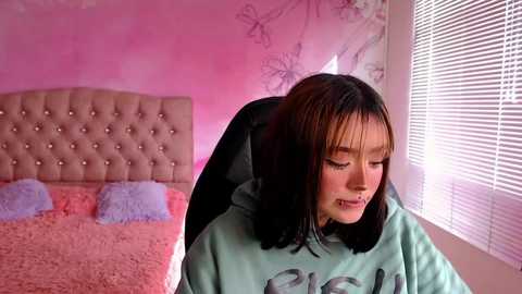 harley_lee @ chaturbate on 20240406