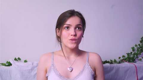 emiliacourtney @ chaturbate on 20240408