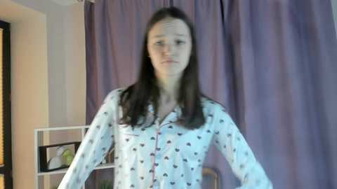 lora_catts @ chaturbate on 20240408