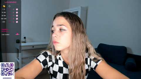 hilarybooth @ stripchat on 20230921