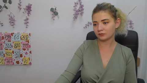 hanna_curly_ @ stripchat on 20230926