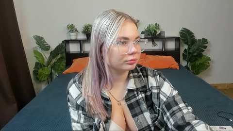 leelamoon1 @ stripchat on 20231004