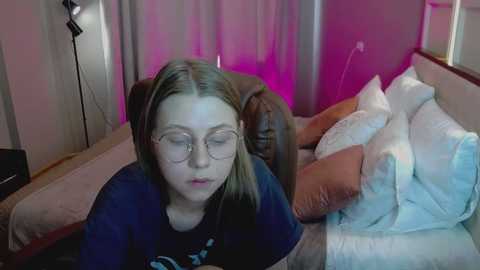 almost_virgin_ @ stripchat on 20231009