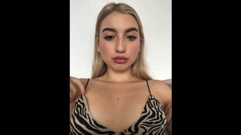 emilyjones__ @ stripchat on 20231013