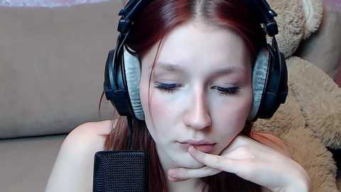 alice_farabella @ stripchat on 20231019