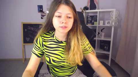 kara_cutie @ stripchat on 20231021