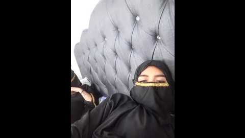 nayla_ali @ stripchat on 20231028