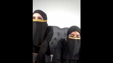 nayla_ali @ stripchat on 20231028