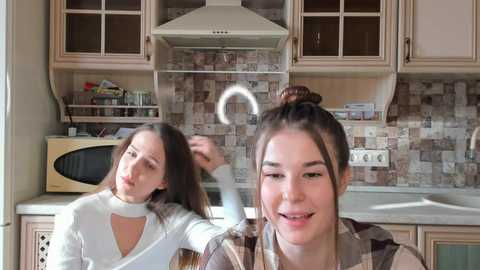 two_sweet @ stripchat on 20231028